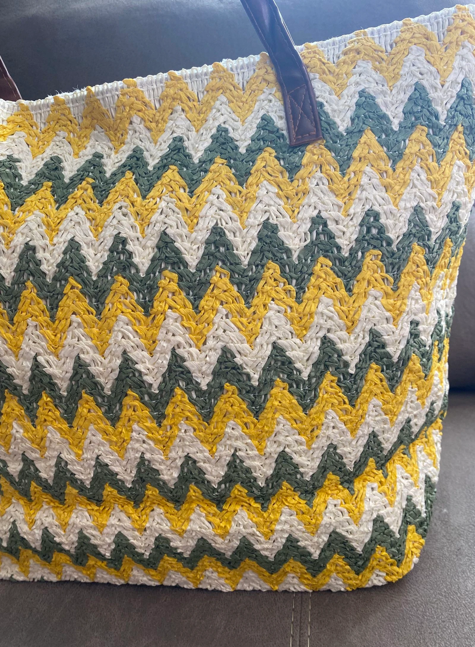 Grote schouder tas van veelkleurige raffia – photo 2